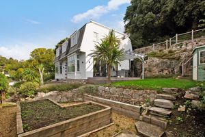 Photo 25- click for photo gallery